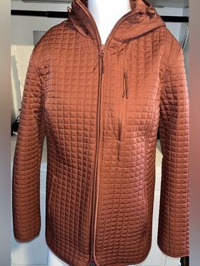 Women’s Lands' End Quilted Hooded Puffer Jacket in Rust-Like new